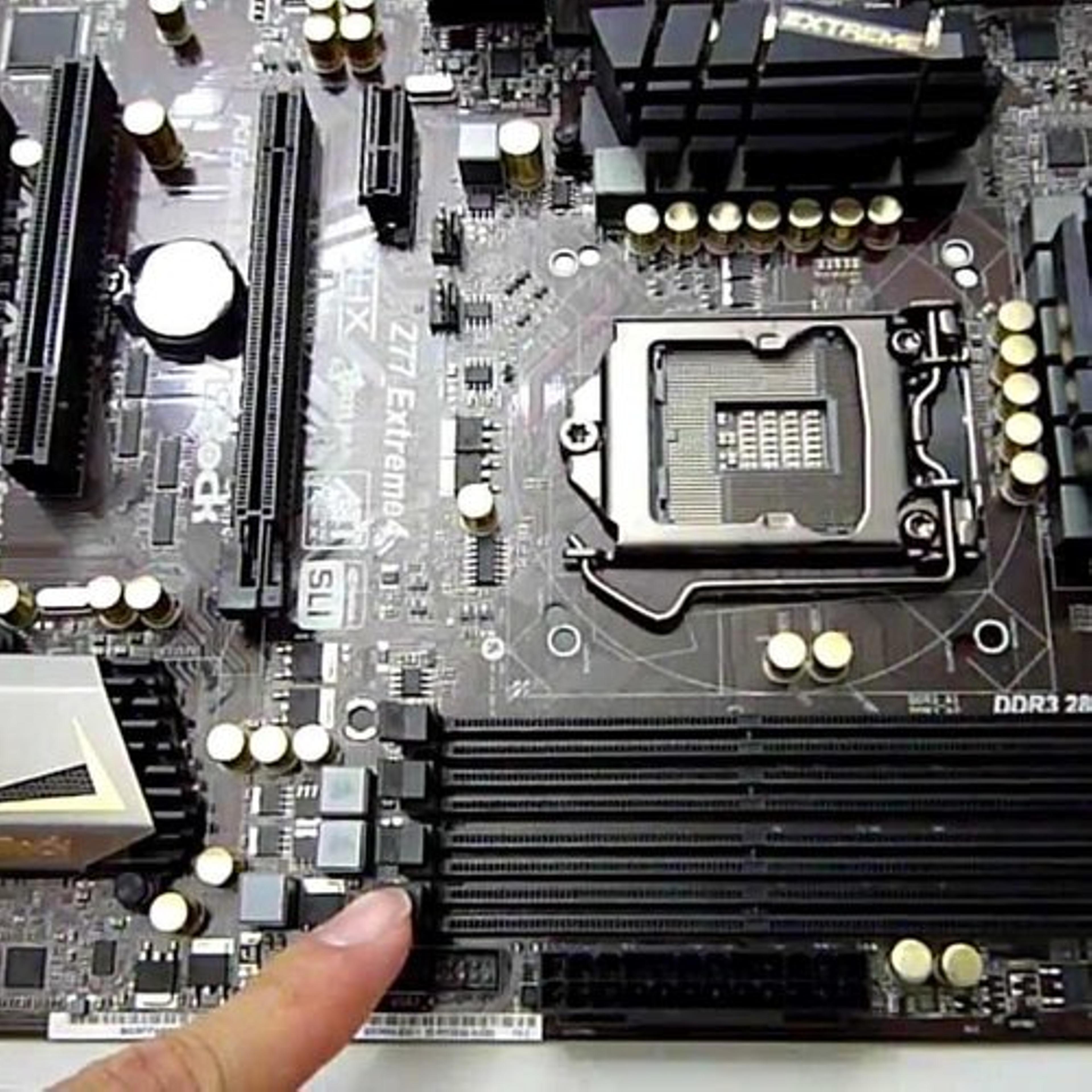 asrock_z77_extreme4_m