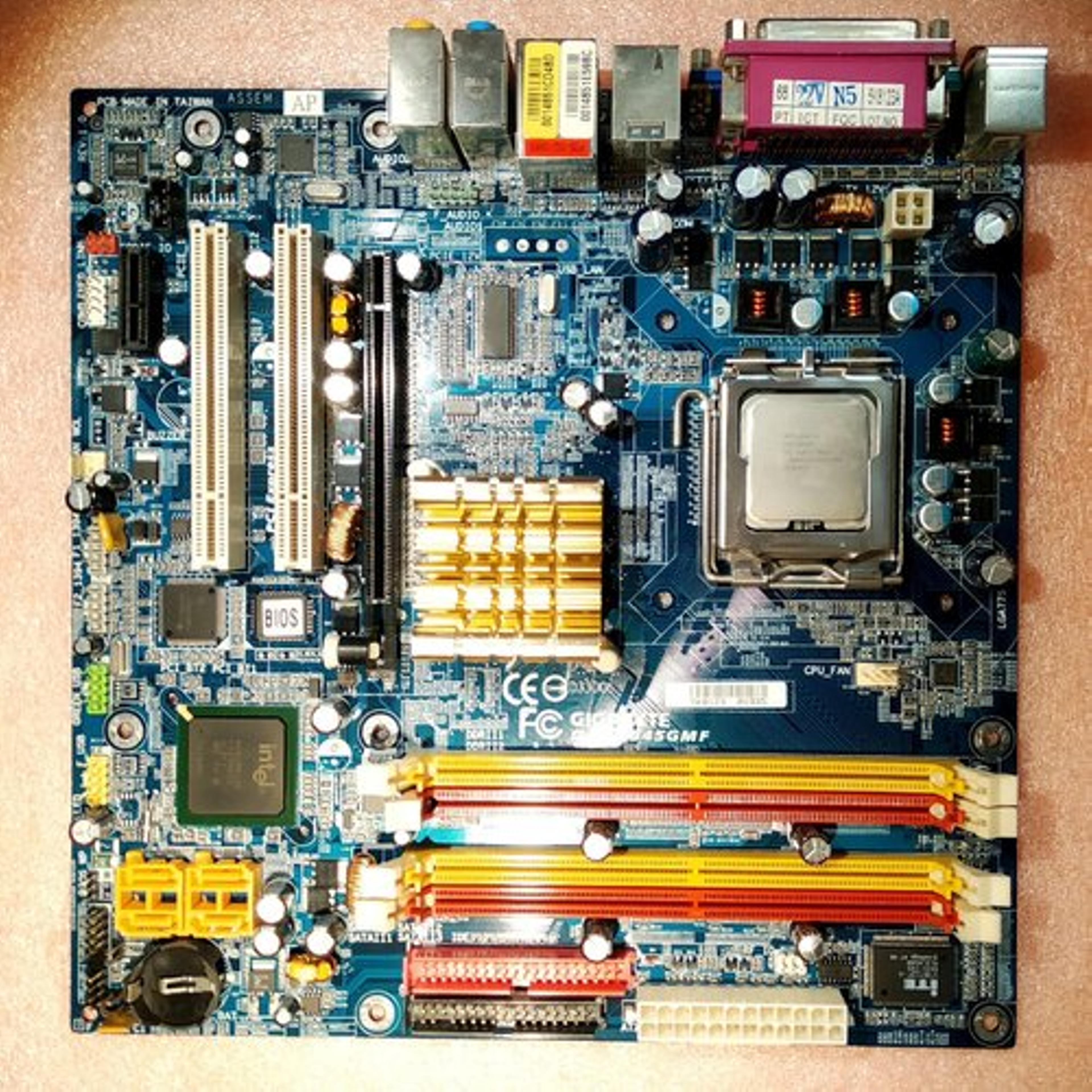 gigabyte_ga_8i945gmf